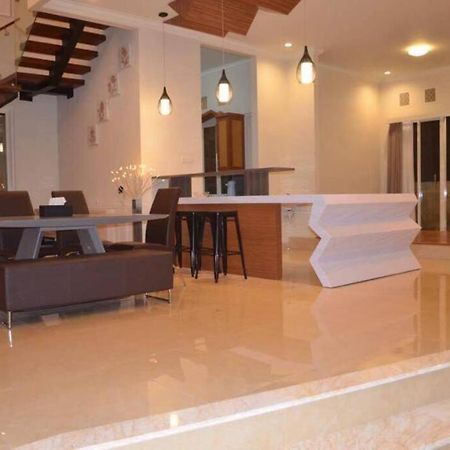 Villa Agro Kusuma Pinus R7 Batu  Exteriér fotografie