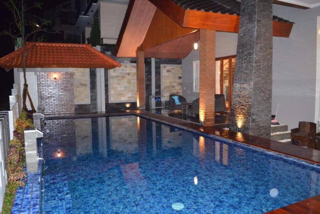 Villa Agro Kusuma Pinus R7 Batu  Exteriér fotografie