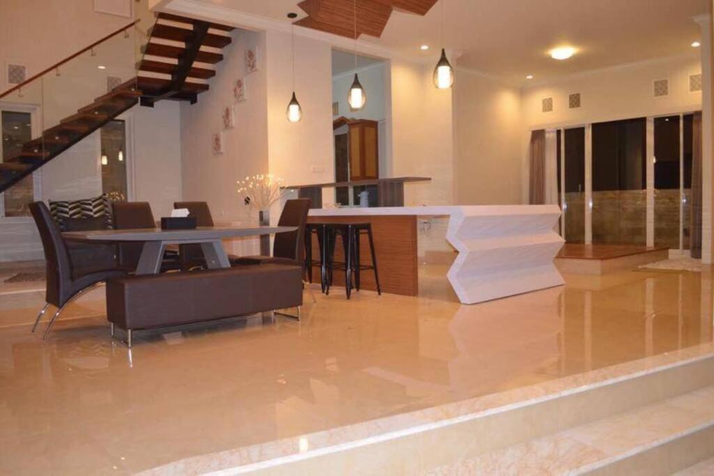 Villa Agro Kusuma Pinus R7 Batu  Exteriér fotografie